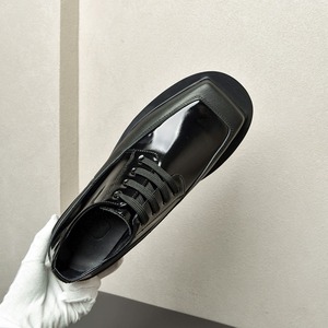 Nuevos zapatos de cuero con plataforma y punta cuadrada para hombre, zapatos sin cordones de cuero genuino, color negro y verde a rayas, zapatos casuales de cuero. - Product Image 3