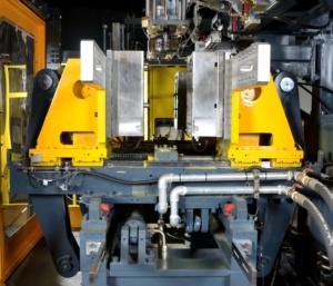 เครื่องขึ้นรูปขวดพลาสติก HDPE แบบเป่าลมอัตโนมัติ สำหรับขวดแชมพูเหลวขนาด 10-20 ลิตร |   เครื่องยนต์และมอเตอร์ปั๊มวัสดุ PP/PETG/PVC/PE - Product Image 3