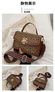 Retro <b>Small</b> square Bag 2022 New Texture Printing European and American Messenger Broadband Shoulder Bag Ladies Handbag - Product Image 5