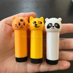 ISMAN Luxe 3g Panda Vorm Lipbalsem Tube <span class=keywords><strong>Cartoon</strong></span> Dieren Lipstick Verpakking PP Plastic Kinder Make-up Verpakking Groothandel Aangepaste <span class=keywords><strong>Logo</strong></span> - Product Image 2