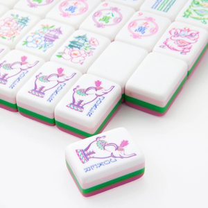 Juego de Fichas de Mahjong Americanas de Lujo Color Rosa, 160 Fichas Estándar de Cuatro Capas, Acrílicas Grabadas, para Noches de Juego con Estilo - Product Image 2