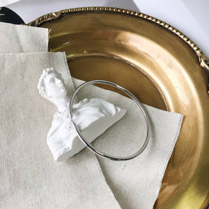 JF16047 klasik Minimalist özel güzel takı üreticisi gümüş açık C şekli tasarımcı bilezik kadınlar için - Product Image 4