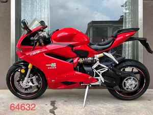 Motocyclettes d'occasion directement de l'usine avec moteur Superquardo L-Twin de 955 cm3 refroidi par eau, comparable aux voitures neuves et au carburant essence - Product Image 5