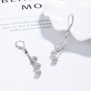 Pendientes de Plata de Ley 925 UM JEWELRY para Mujer, con Circonita, Estilo Coreano Moderno, Certificados por Terceros, Venta al Por Mayor - Product Image 2