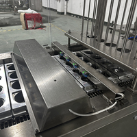 Machine de remplissage et de couvercle automatique pour le fromage, le yaourt, le yaourt à l'avoine et le miel (emballage en gobelet)