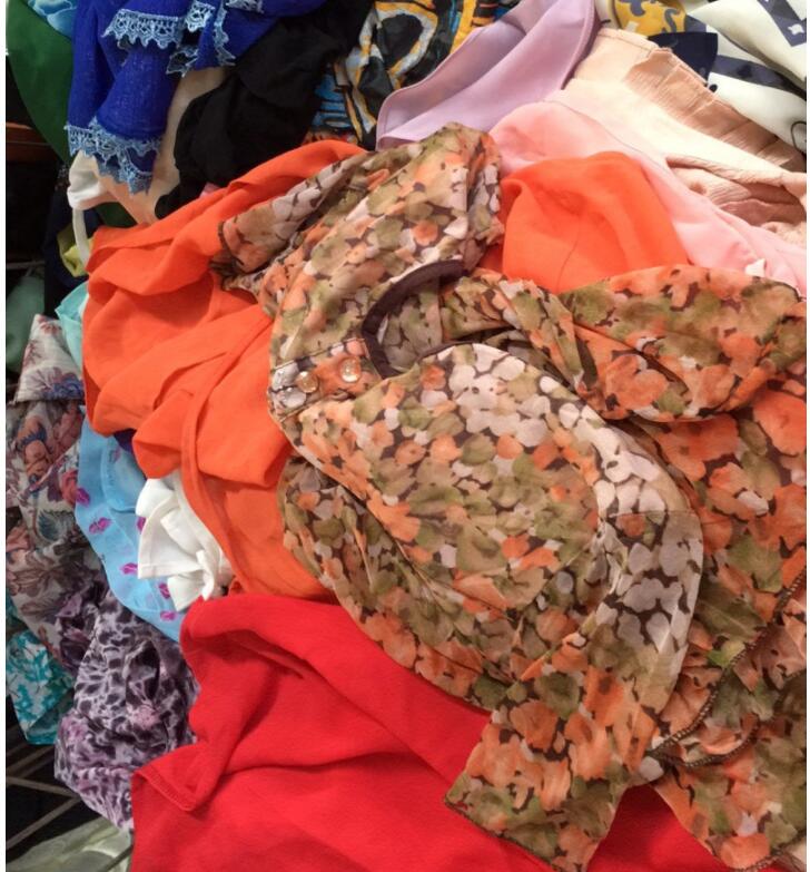 Wholesale Women Second Hand Clothes Ladies Silk Tops Dress Bales