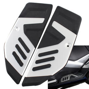 Estribos de pie para pasajero de motocicleta, cubiertas de placa para Yamaha TMAX530, <span class=keywords><strong>T</strong></span>-<span class=keywords><strong>MAX</strong></span>, <span class=keywords><strong>530</strong></span>, 2017, <span class=keywords><strong>2018</strong></span> - Product Image 1