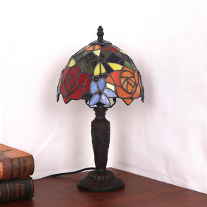 Lámpara de Noche Creativa de Estilo Americano Ouhaoti Tiffany de 8 Pulgadas, Diseño de Rosa Cálida para Decoración de Habitaciones de Boda y Decoración de Mesa de Vidrio - Product Image 5