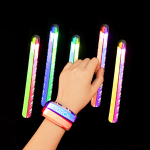 Thiết Kế Mới Nextorch Ut51 Nhấp Nháy Nóng Lên Giao Thông Xe Đạp Ban Nhạc Bọc Băng Tay Tát Vòng Đeo Tay Cho Người Chạy - Product Image 3