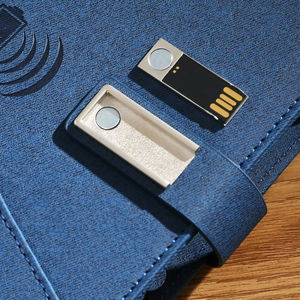 Mini Banco de Energía Ultra Delgado y Colorido de 10000mAh con Doble Puerto USB Tipo-C, Correa, Pantalla LED, Linterna, Carga Rápida y Portátil - Product Image 3