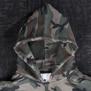 Sudadera con Capucha Personalizada para Hombre, con Estampado de Camuflaje, Logotipo Impreso de Alta Calidad, Sudadera con Capucha con Cierre y Estilo Desgastado para Hombre, Fabricante - Product Image 4