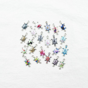 Nuevo conector de tortuga de esmalte de mezcla de colores de aleación de fábrica de China - Product Image 3