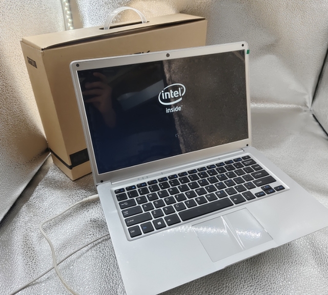 Jingzhiquan Intel Celeron N3150 Laptop 4/6GB RAM 64/128GB SSD Dual Core IPS Display Wireless English Keyboard Windows 10 New