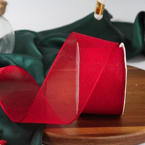 Pita Satin Merah Motif Tartan Berpinggir Emas 63mm Grosir, Pita Kemasan Kado Berkualitas Tinggi, Pita Emas Natal - Product Image 6