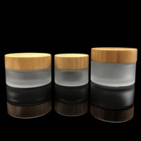 Runde Glas-Kosmetikdose Gesichtscreme-Behälter 15g 30g 50g 100g 150g 200g Matt Klares Glas-Kosmetikgefäß mit Bambusdeckeln