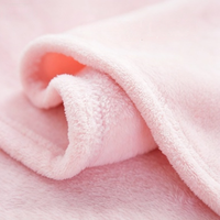 Couverture en flanelle rayée rose bébé, en polaire douce, en polyester matelassé, pour canapé ou lit, avec logo personnalisé, taille sur mesure