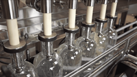 Machine de remplissage à débordement personnalisée pour lignes de mise en bouteille de liquides multi-industrielle, remplissage à faible niveau de mousse, directement de l'usine, OEM