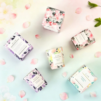Nouvelle bougie parfumée en cire de soja, design floral exquis, sans fumée, cadeau pour la Saint-Valentin, bougies DIY