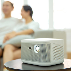 Proyector Wowotou F8+ 1080p DLP, Cine en Casa Inalámbrico con WiFi, Portátil - Product Image 1