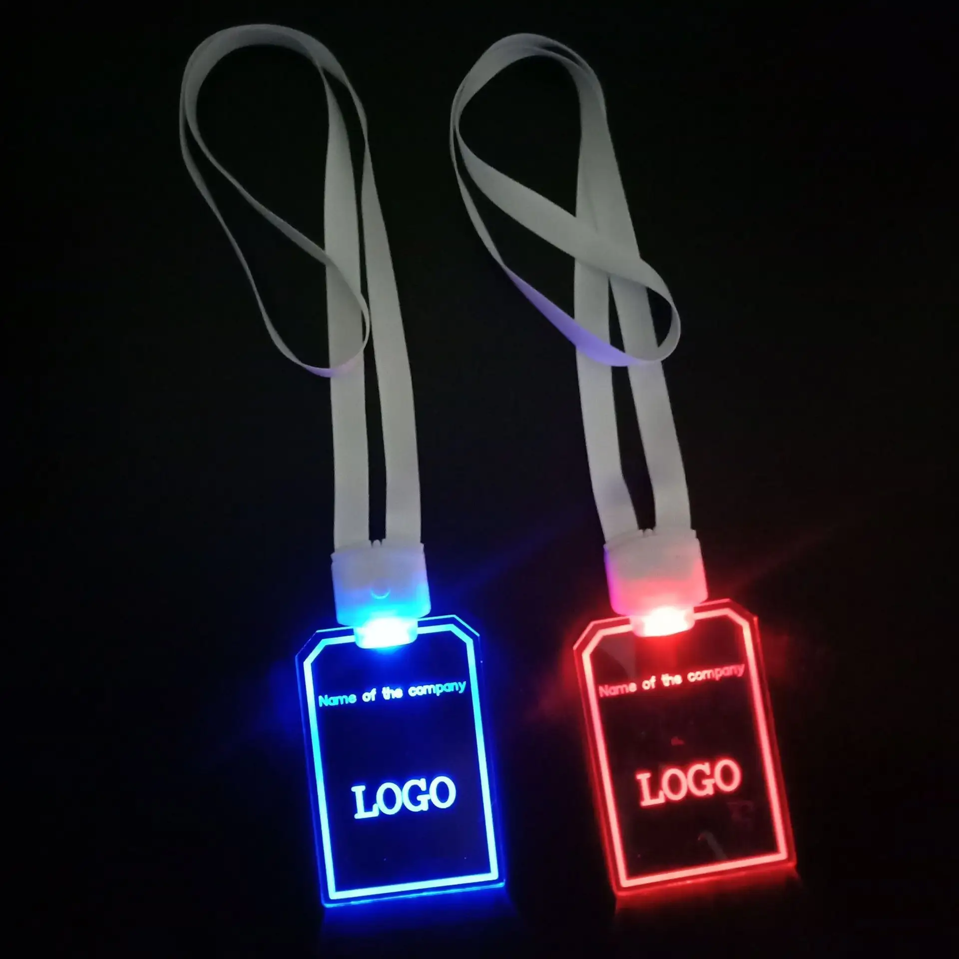 New Hot Bán Tùy chỉnh hình dạng biểu tượng tia laser đầy màu sắc Acrylic ID chủ thẻ Glowing Led dây buộc