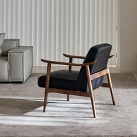 Moderne Hotel-Holzmöbel Relaxsessel Luxuriöse Wohnzimmer-Einzelsitzer Sofa-Stuhl Lounge Ledersessel für Zuhause