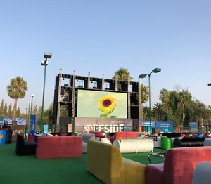 Siêu mỏng p4.81 ngoài trời Màn hình <span class=keywords><strong>LED</strong></span> hoạt hình cho video cho thuê IP65 đánh giá 4500 nits độ sáng Cửa hàng bán lẻ trung tâm mua sắm - Product Image 4