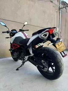 Benelli TNT 600i 600cc, moto naked à refroidissement liquide 4 cylindres, système ABS <span class=keywords><strong>Bosch</strong></span>, suspension réglable, sportive et urbaine - Product Image 4