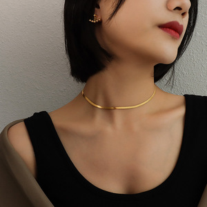 유럽 핫 세일 18k 골드 도금 스테인레스 티타늄 스틸 블레이드 체인 목걸이 뱀 뼈 체인 목걸이 - Product Image 2