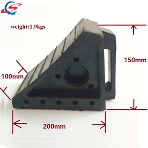 重量1.9kgの頑丈なゴム製タイヤストッパー、トペ・イランタ・ラバーホイールチョック/トラックストッパー - Product Image 2