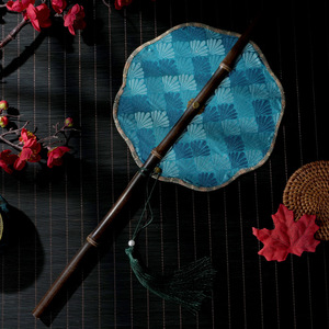 Abanico de Cintura Estilo Antiguo Fatingna, Portátil, <span class=keywords><strong>Enrollable</strong></span>, con Mango de Bambú, Fresco para el Verano, Duradero, Clásico, para Hanfu, Qipao, Danza, con Diseño Floral - Product Image 4