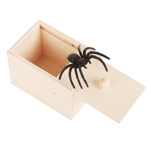 Caja de Arañas Mágica para Bromas y Juegos de Pícaro, de Madera, 9.1 x 6.1 x 6.5, para Jóvenes - Product Image 3