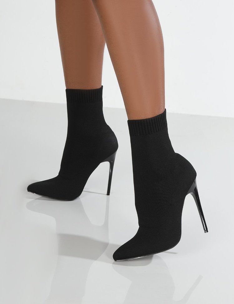 Encuentre el mejor fabricante de botas negras tacon corrido y botas negras tacon  corrido para el mercado de hablantes de spanish en alibaba.com