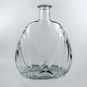 زجاجة ويسكي فودكا زجاجية عالية الجودة 750 مللي بسعر الجملة من المصنع مع ملصق وغطاء مخصص