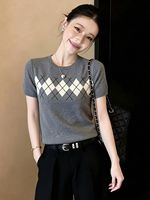 T-shirt en tricot à motif Argyle pour femme, col rond, manches courtes, coupe ajustée, style décontracté preppy, haut en tricot d'été