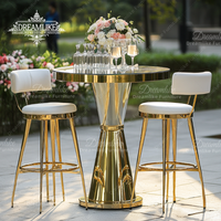 Bar à cocktails haut cadre en métal doré, ensemble de tables de bar modernes en acier inoxydable pour bars d'hôtel