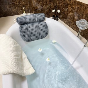 หมอนอาบน้ำและสปา <span class=keywords><strong>BBCare</strong></span> Luxury พร้อมเทคโนโลยี 4D Air Mesh และจุกดูดสุญญากาศ 7 จุด แข็งแรง สำหรับรองรับคอ ใช้ได้ทั้งในห้องน้ำและการเดินทาง - Product Image 3