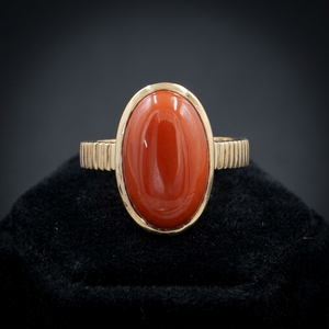 Bague en corail naturel de qualité supérieure, forme ovale, sertie dans un cadre en or massif plaqué, bijoux unisexes pour tous les jours, produit en gros - Product Image 2