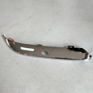 Bande de garniture de pare-chocs avant <span class=keywords><strong>300C</strong></span>, bande brillante de pare-chocs avant - Product Image 3