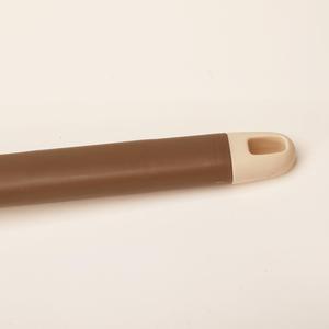 Brosse de toilette à long manche pour un nettoyage en profondeur, durable, écologique, en PP, à poils rigides, pour le nettoyage des fentes sous le rebord. - Product Image 4