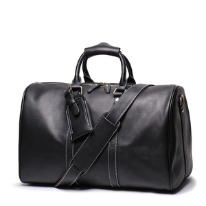 Borsa da Viaggio in Vera Pelle con Logo Personalizzabile, Borsone Sportivo per Weekend e Pernottamenti, per Attività all'Aperto - Product Image 1