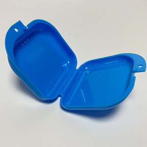 Estuche para Retenedores Dentales con Orificios de Ventilación, 12 Unidades, Multicolor, para Oficina y Viajes - Product Image 4