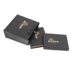 Porta Tarjetas de Regalo de Cartón Negro de Lujo Personalizado, Materiales Reciclados, Forro de Esponja con Relieve, Membresía <span class=keywords><strong>VIP</strong></span>, Cierre Magnético - Product Image 4