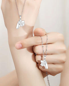 Nouveau <span class=keywords><strong>collier</strong></span> magnétique pour la Saint-Valentin, attire la <span class=keywords><strong>manette</strong></span> de jeu, <span class=keywords><strong>collier</strong></span> d'amitié pour amis, <span class=keywords><strong>collier</strong></span> BFF - Product Image 2