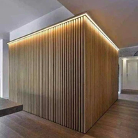 Panneaux de Plafond pour Intérieur de Maison Panneau Mural Moderne en WPC Plastique Laminé Bois pour Salle de Bain et Escalier