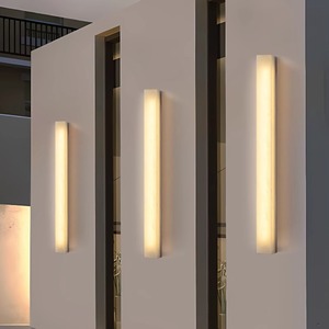 Applique murale extérieure minimaliste moderne à bande longue, lumière chaude, 220V, garantie 5 ans, pour portail de villa, cour, passage - Product Image 1