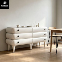 Buffet de rangement blanc au design ondulé artistique, meuble décoratif moderne pour la maison et l'hôtellerie
