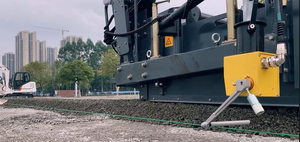 Pavimentadora de Asfalto Móvil Liugong con Orugas de Goma, Ancho de Pavimentación de 6 m, Modelo 506E - Product Image 6