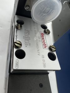 Vannes de commande directionnelles à haute réponse de la série 4WRSE 4WRSE6V04-31/G24K0/A1V 4WRSE10V1-80-3X/G24 Hydraulique - Product Image 2