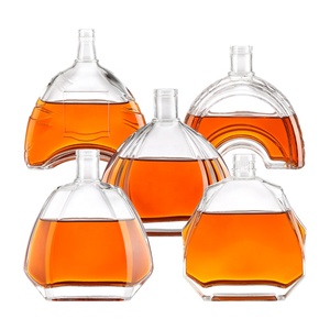 Licor Embotellado en Vidrio Transparente de Alta Calidad de 500 ml y 750 ml para Whisky, Ginebra, Ron, Vodka, Brandy y Tequila - Product Image 4