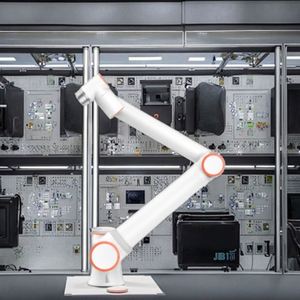 Robot collaboratif 6 axes à faible coût, charge utile de 10 kg, bras robotisé CNC, contrôlé par PLC, moteur et boîte de vitesses de haute précision - Product Image 2